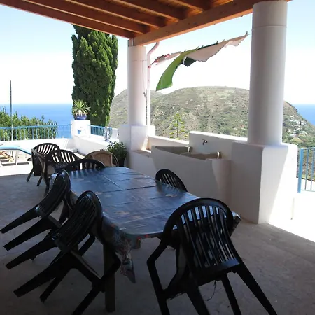 Pomelia * Lipari (Isola Lipari)